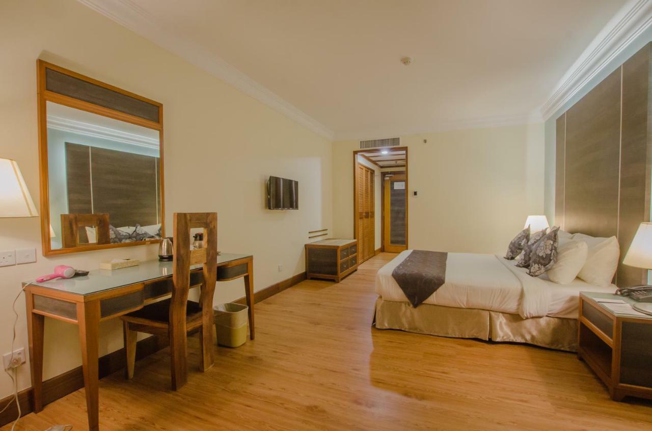 Kingwood Hotel Sibu Bagian luar foto